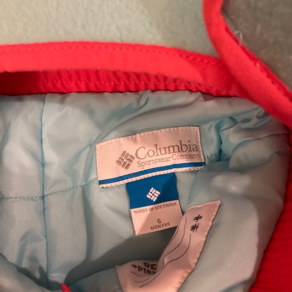 Adorable Baby Columbia Snowsuit - Picture 4 of 5